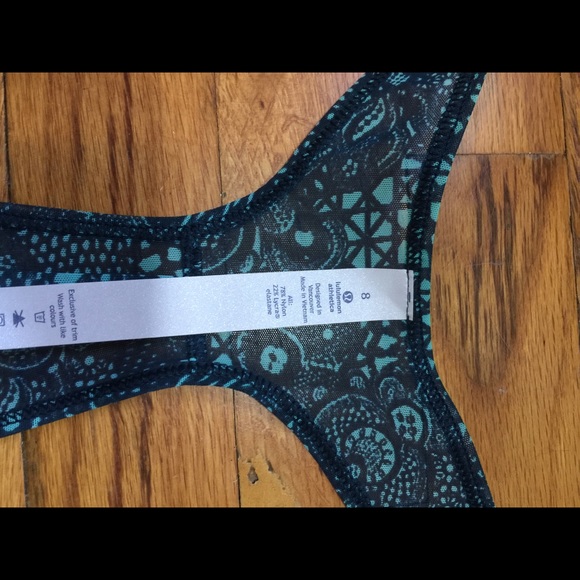 SOLD💕lululemon 105 Singlet Mesh Sz 8 - Picture 2 of 5