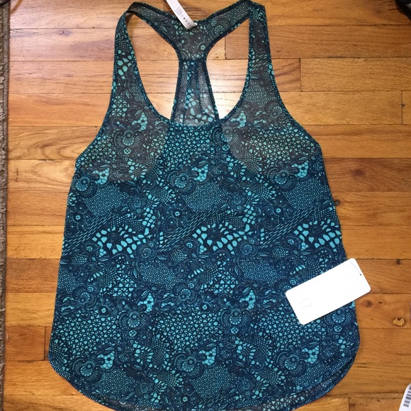 SOLD💕lululemon 105 Singlet Mesh Sz 8 - Picture 4 of 5