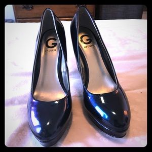 G by GUESS *NEVER WORN* Iridescent Blue Pumps Sz 9