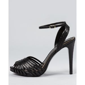 Ralph Lauren animal print Leather sandal. Size 5.5