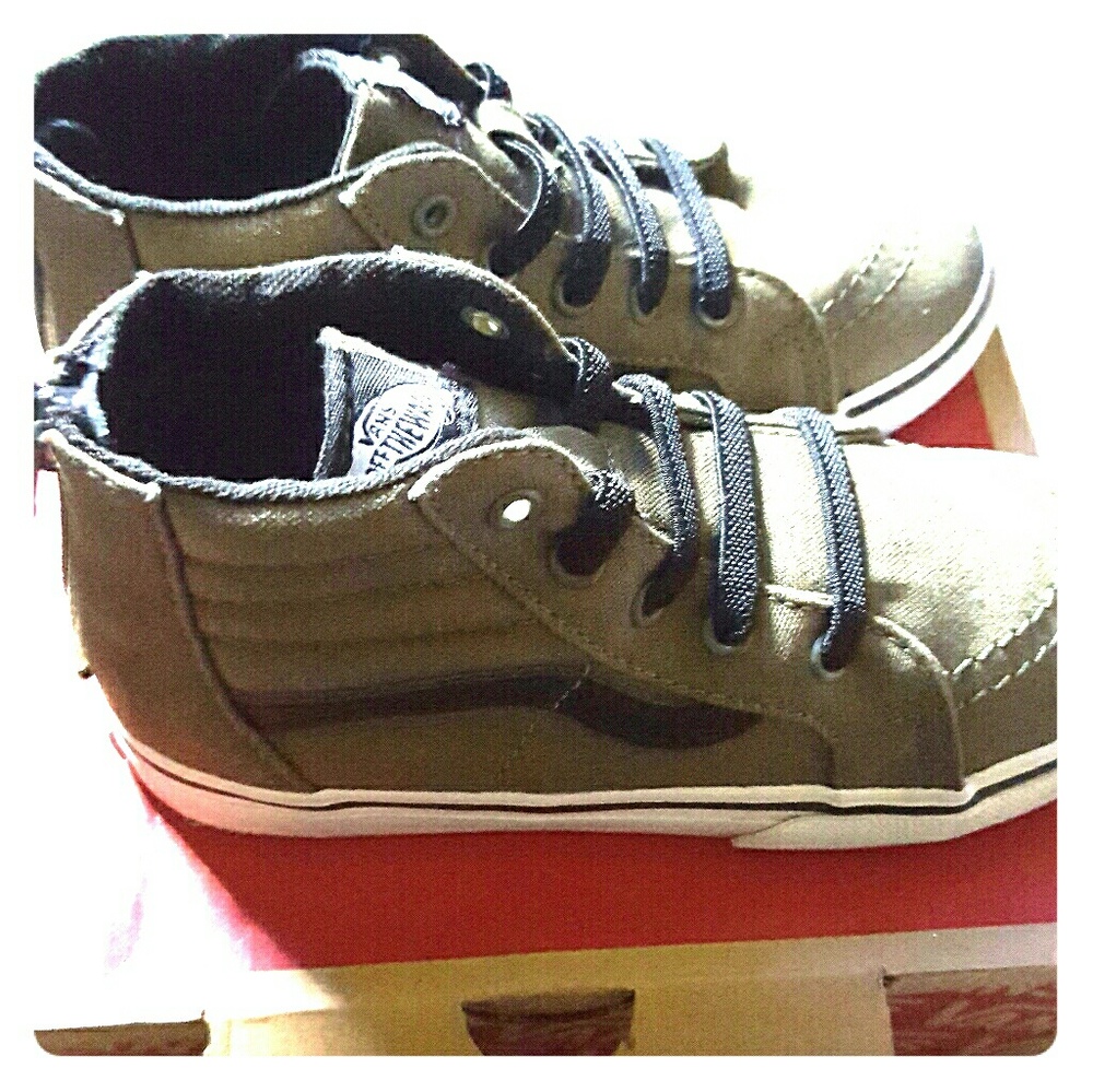 vans hi top toddlers 10c
