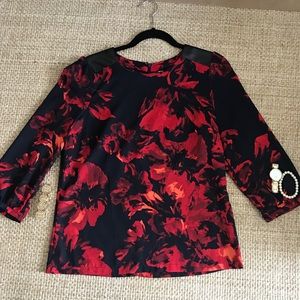 Navy and Red Gorgeous Flower Print Top