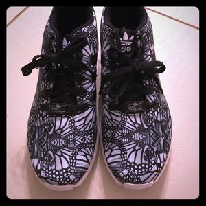 Adidas Butterfly Wing sneakers