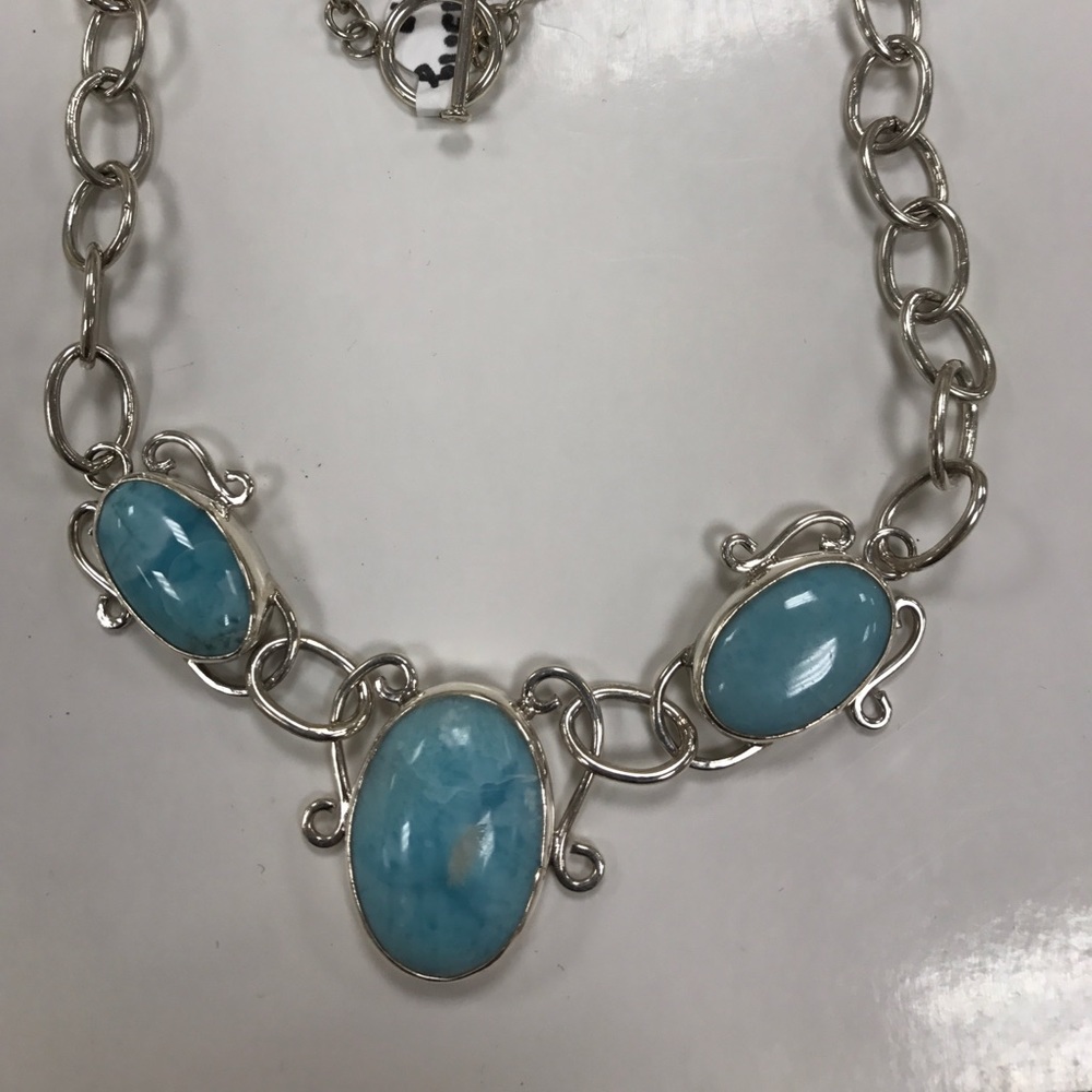 necklace - Picture 2 of 8