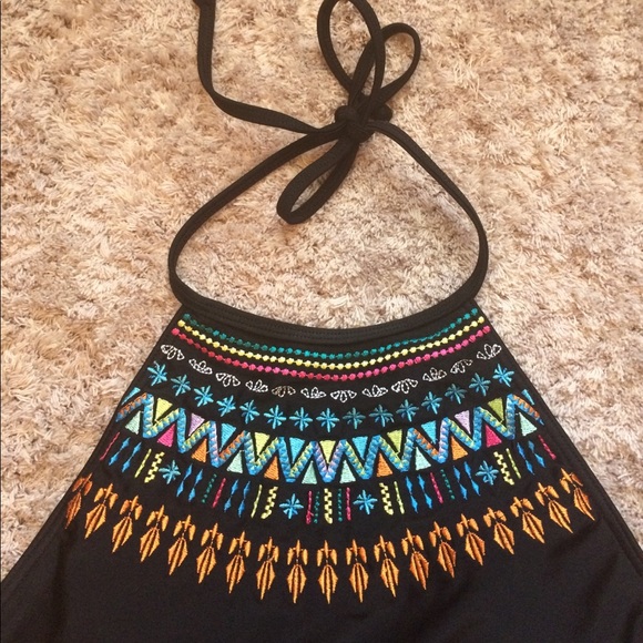 High Neck Embroidered Bikini Set - Picture 3 of 6