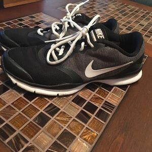 Nike Shoes Women's Size 8