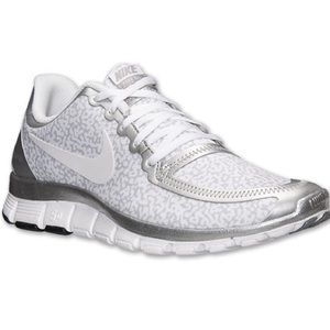 PRICE REDUCED Size 11 NIKE FREE 5.0