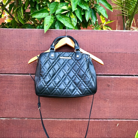 Steve Madden Handbags - 🔥Steve Madden Authentic Black Quilted Purse