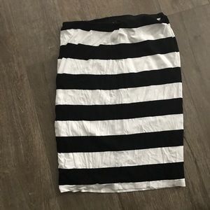 Mossimo pencil skirt