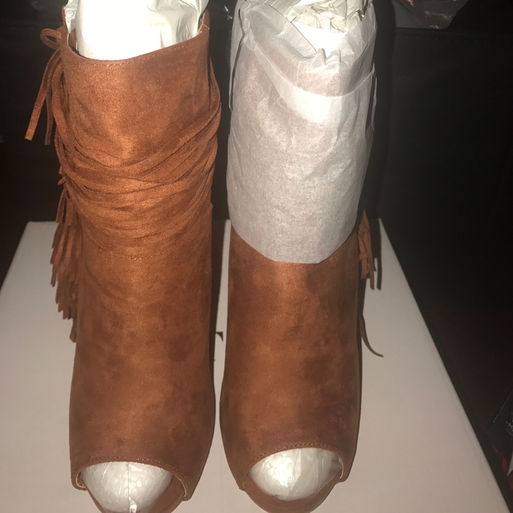 Rust open toe boot with fringe