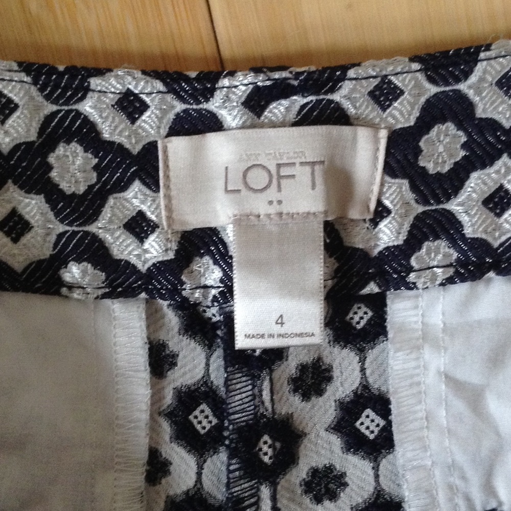 Loft shorts - Picture 3 of 3