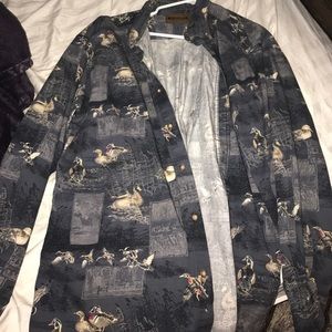 Magellan sportswear duck shirt