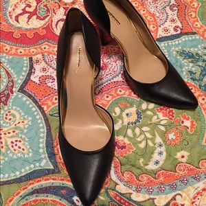 Black Merona Pumps