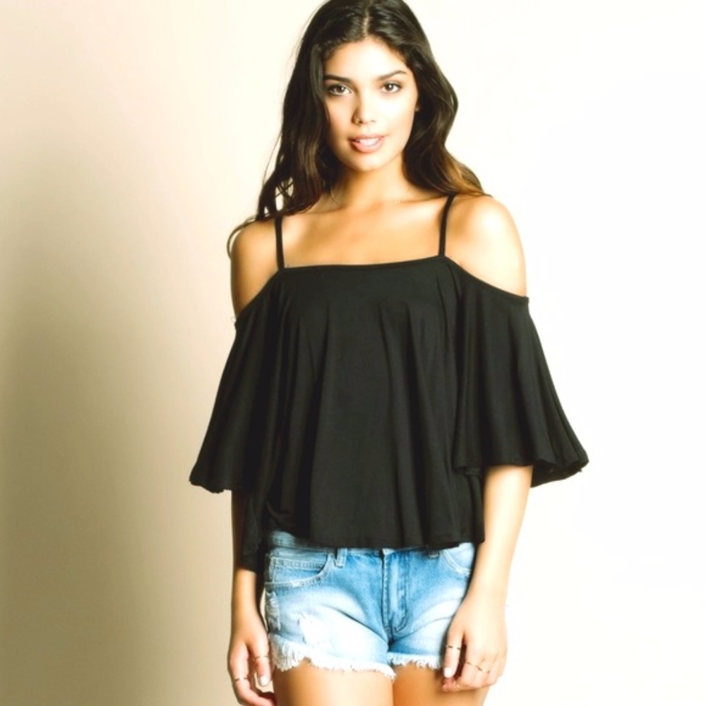 Cold shoulder strappy top(sm) - Picture 2 of 3
