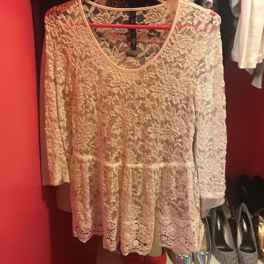 Jessica Simpson lace peplum top