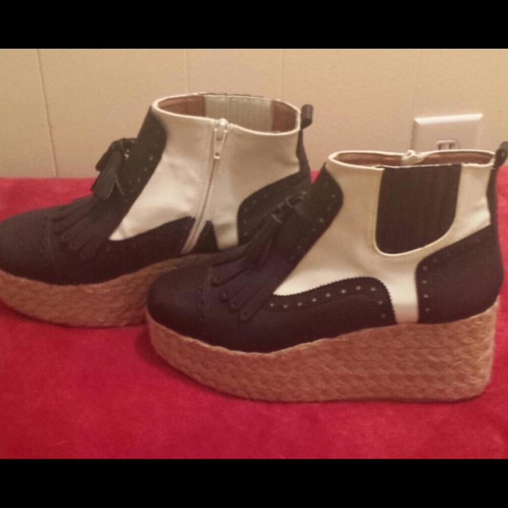 Jeffery Campbell Funky wedge heel shoe