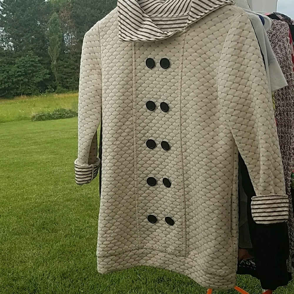 3/4 sleeve sweatshirt