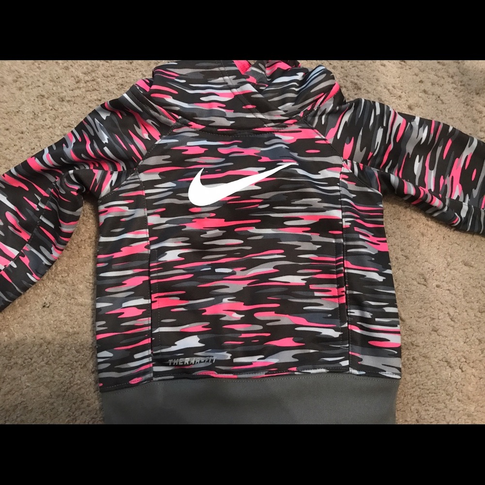 Toddler Nike therma fit hoodie