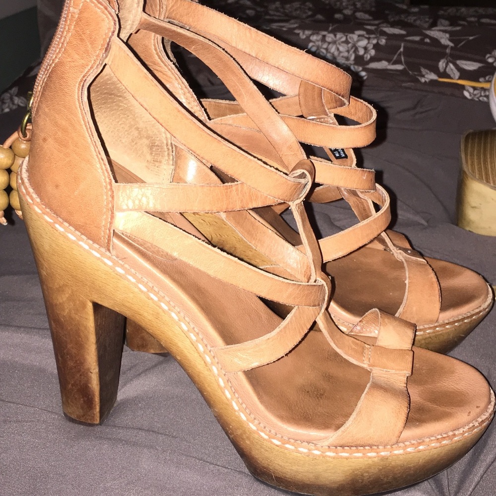 Ugg high heeled Shoes