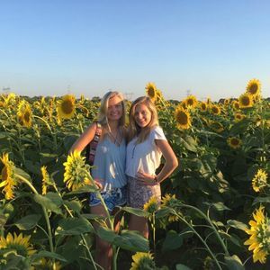 Meet your Posher, Miriam