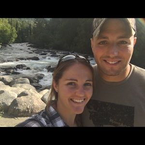 Meet your Posher, Becca