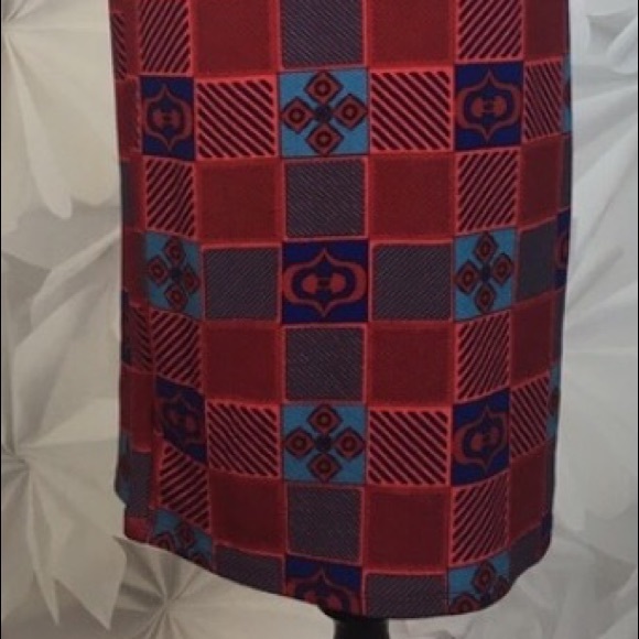 Lularoe Cassie Pencil Skirt Size M - Picture 2 of 2
