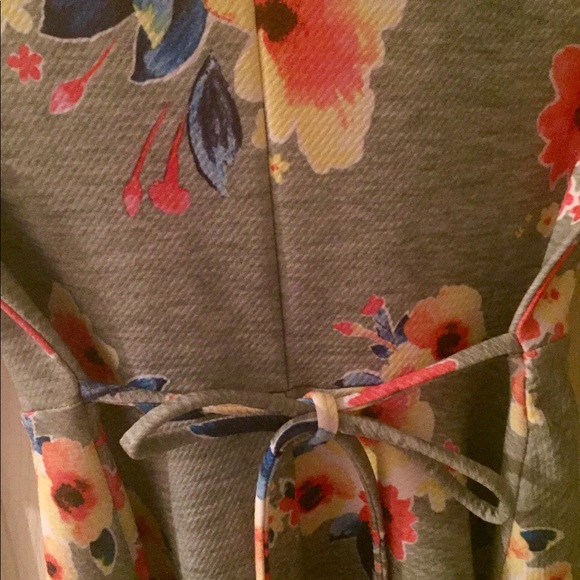 Girls Dress - Picture 4 of 4