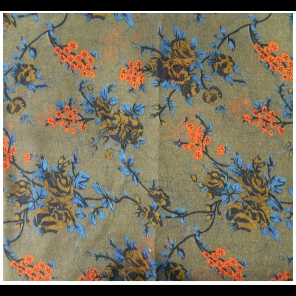 Brand New Oversized Multi Color Brown Floral Scarf - Picture 2 of 4