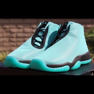 Air Jordan low Future Turquoise and Black Size 5Y