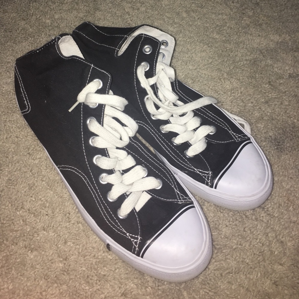 Black high top air walk sneakers