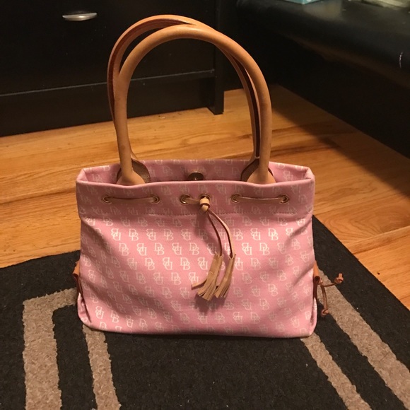 👛**NEW Authentic  Dooney & Bourke pink tote 👜 - Picture 1 of 8