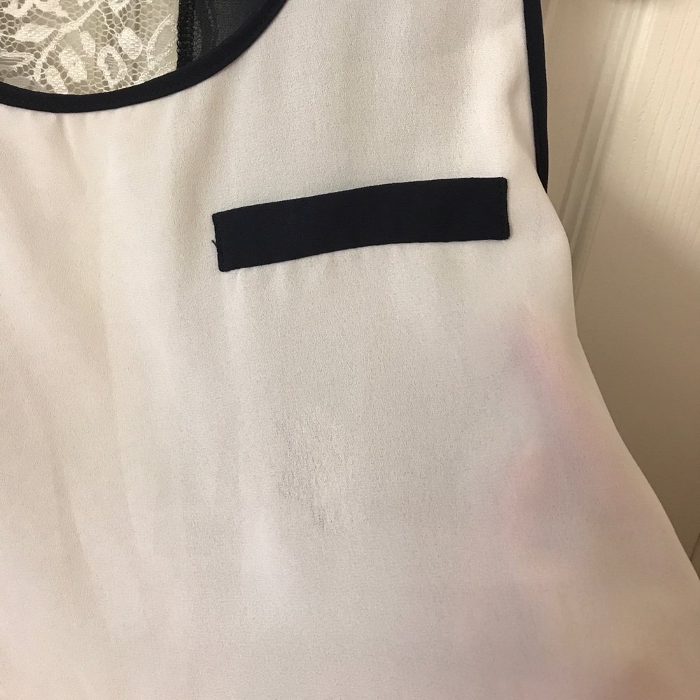 Finn & Clover M Sheer Tops - Picture 3 of 7