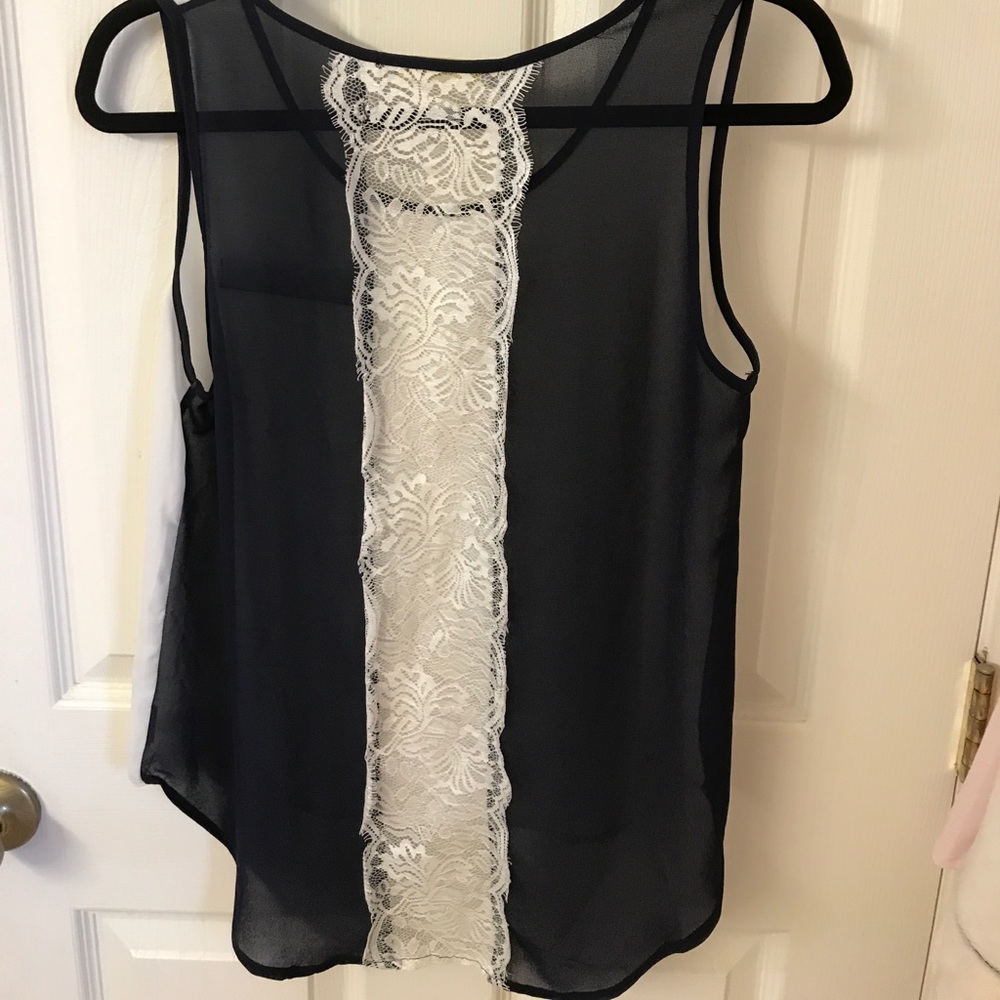 Finn & Clover M Sheer Tops - Picture 4 of 7