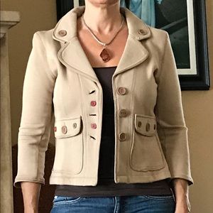 Cute 3/4 sleeve jacket.