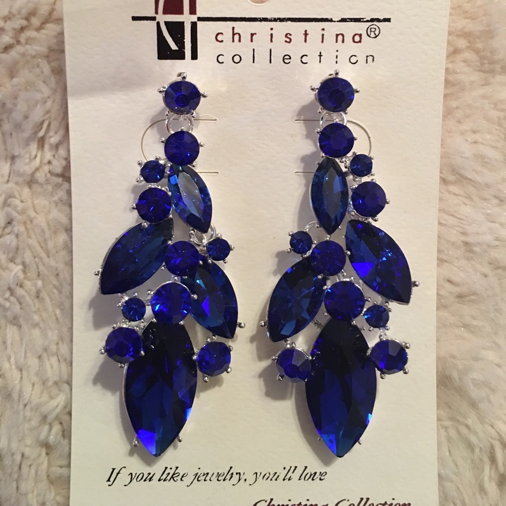 Royal blue elegant earrings!