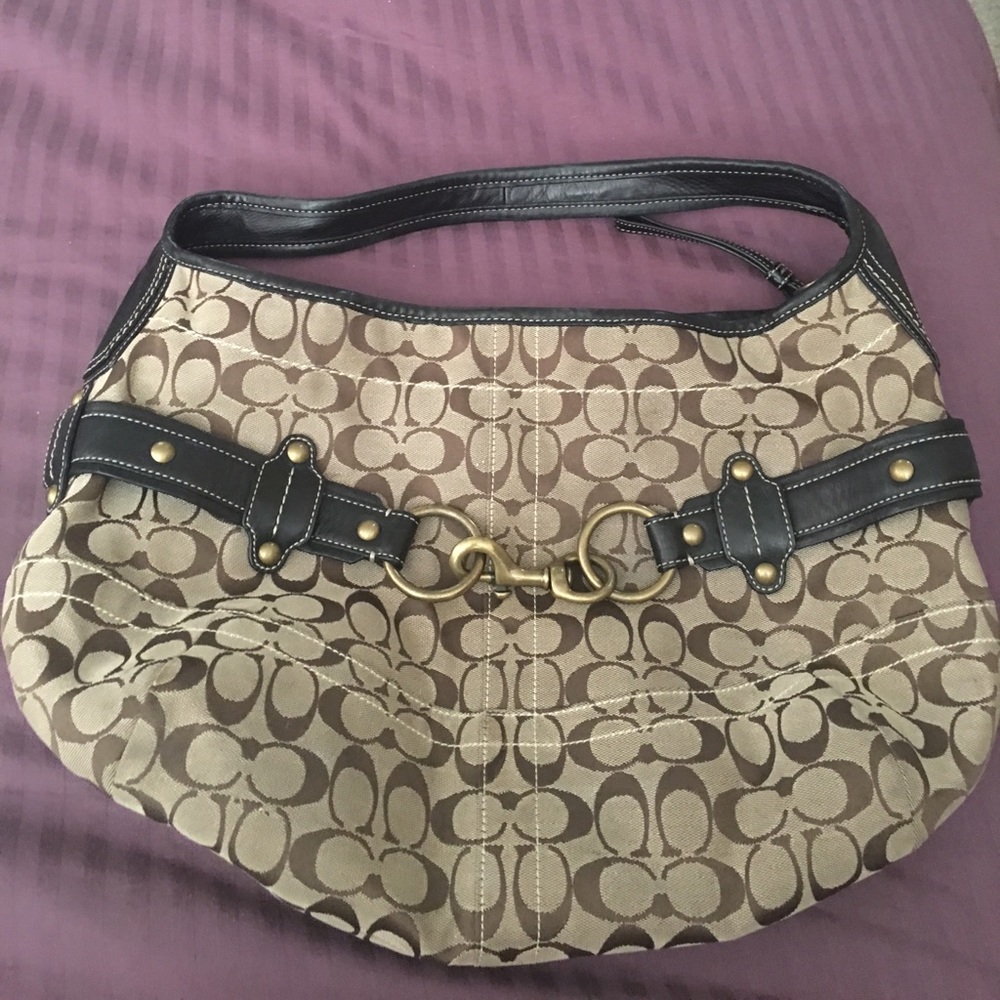 Authentic Coach shoulder bag