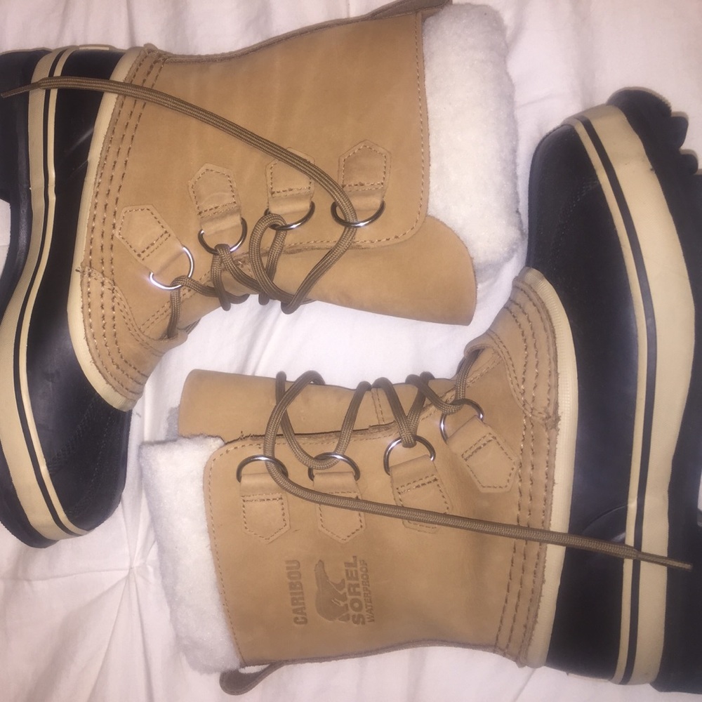 "Caribou" style Sorel boots