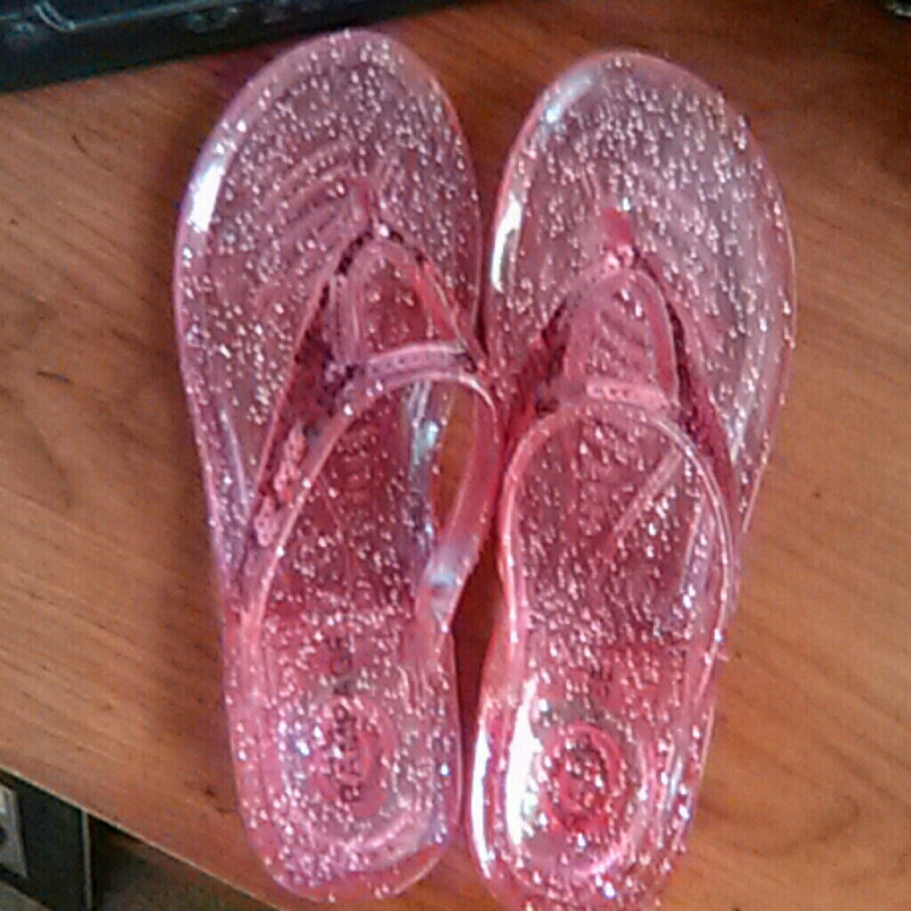 Rampage pink jelly sandals.