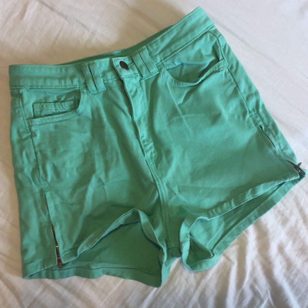 UO high wasted shorts turquoise
