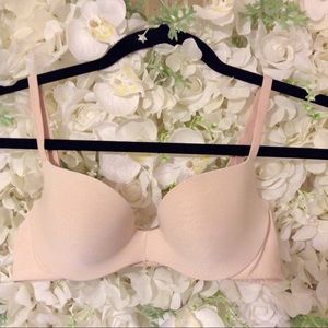 PINK 32A Light Lift Bra