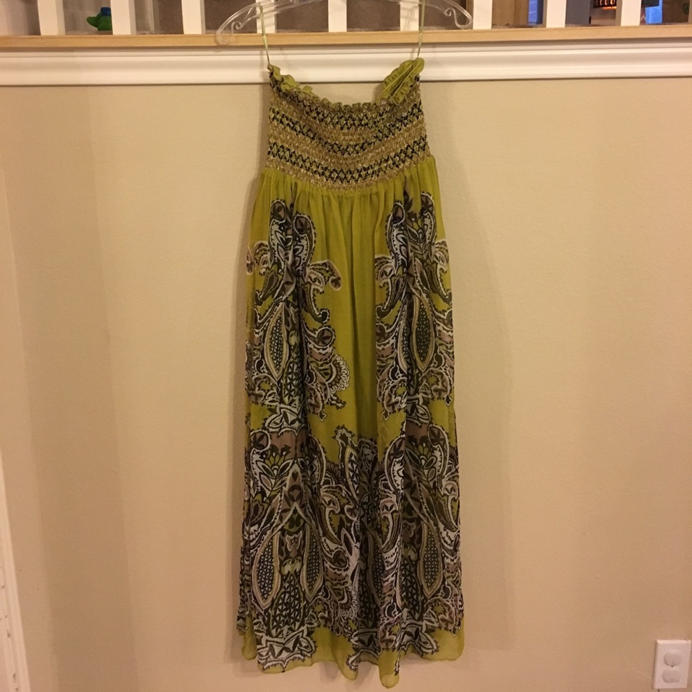 Strapless dress