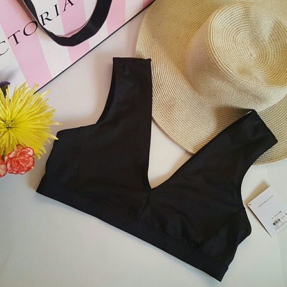Victoria's Secret Other - SALE! New! Victoria's Secret sport bra!