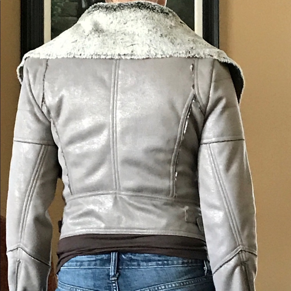 Jacket - Picture 3 of 3