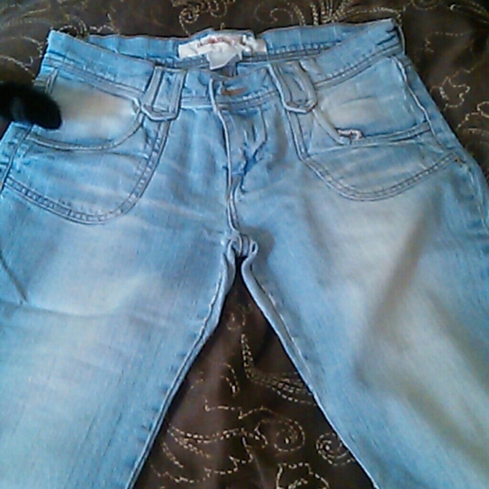 Mossimo denim capri pants
