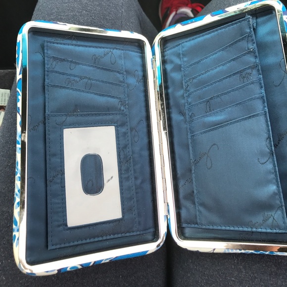 Vera Bradley - Picture 3 of 4