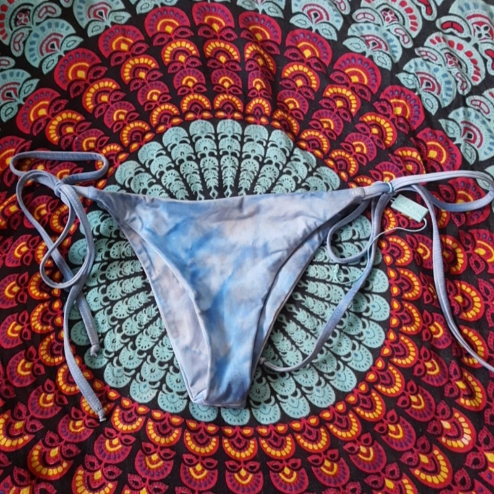 Frankie's Bikinis "Marley" Bottoms NWOT