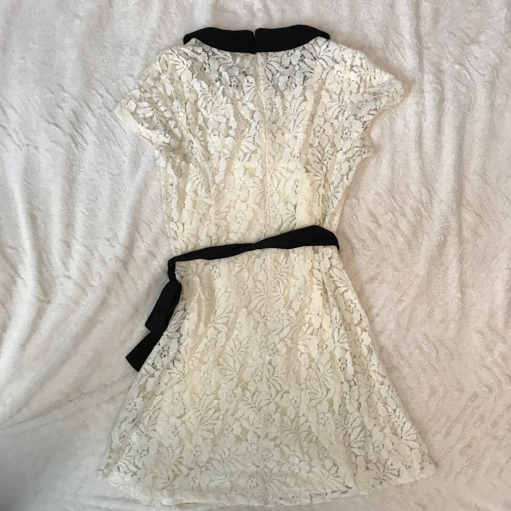 NWOT Peter Pan Collar Lace Dress - Picture 2 of 3