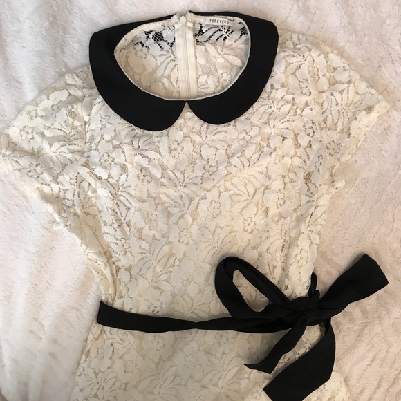 NWOT Peter Pan Collar Lace Dress - Picture 3 of 3