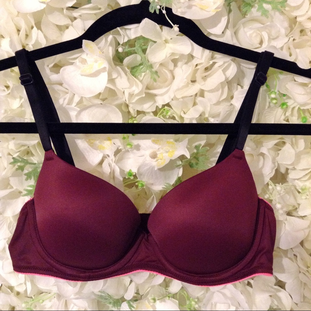 PINK 32A Wear Everywhere Lightly Lined Bra