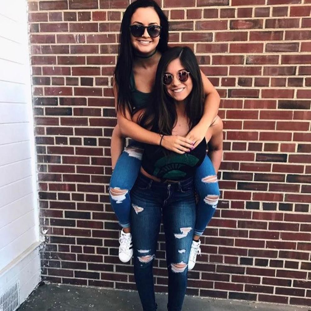 Meet your Posher, Katelyn